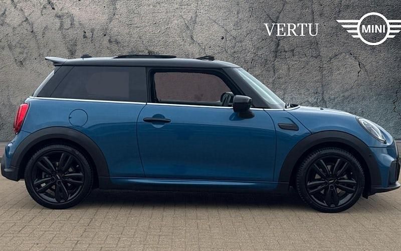 Used Mini Cooper Hatch 136 HP (100 kW) 2022 Hatchback