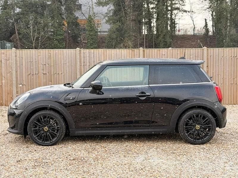 Used Mini Cooper SE Hatch 135 kW (184 HP) 2021 Black Hatchback