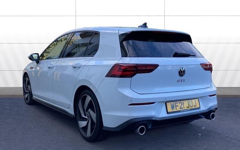 Second-hand VW Golf VIII GTI 245 CP (180 kW) 2024 Hatchback