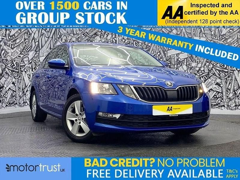 Blue Used 2018 Skoda Octavia SE Hatchback | £10,295 (Fair price) - Image 1/2
