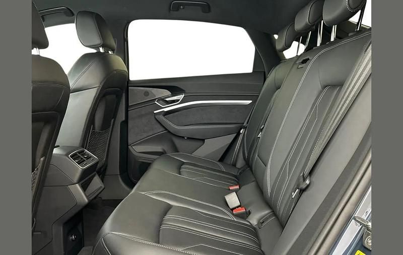 Used Audi Q8 e-tron S-Line 250 kW (340 HP) 2024 Blue SUV