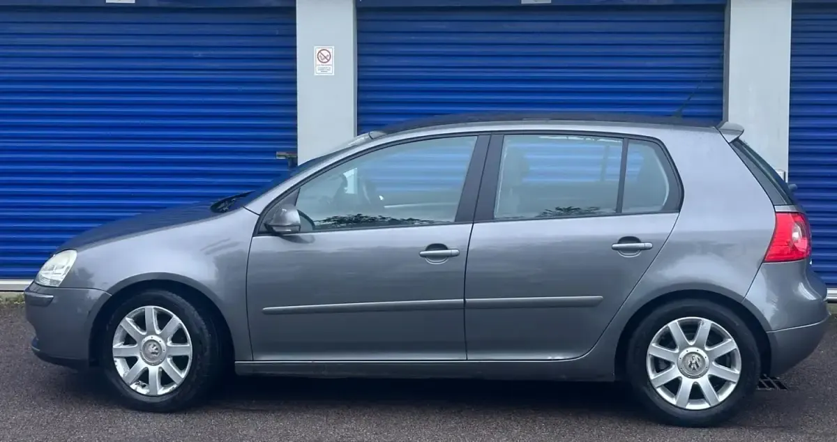 Usado VW Golf IV SE 2006 Cinzento Citadino