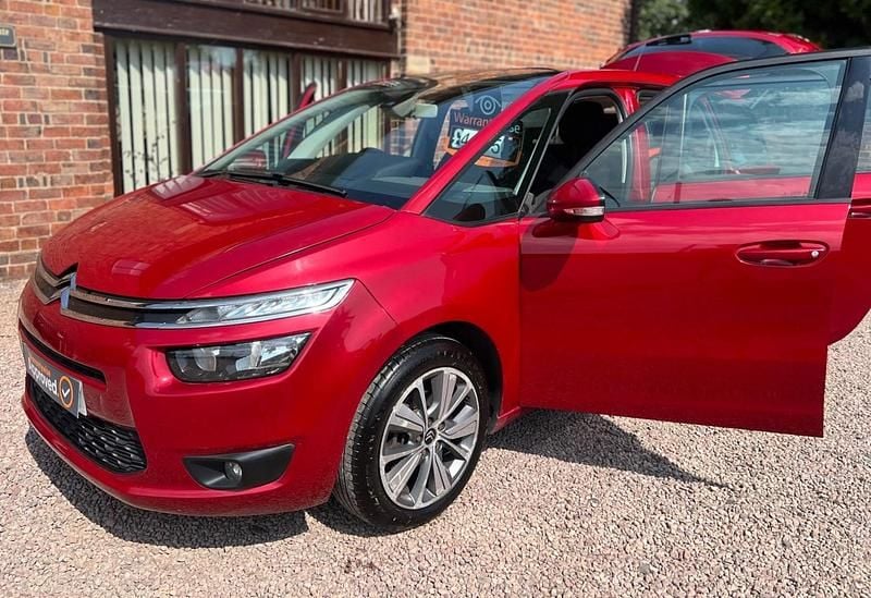 Red Used 2016 Citroën Grand C4 Picasso SELECTION MPV | £3,995 (Super price) - Image 1/4