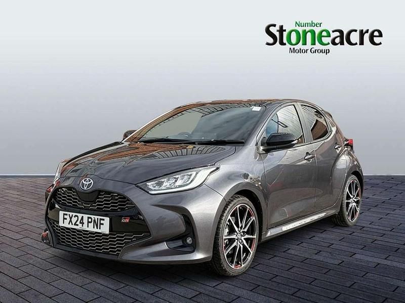 Used Toyota Yaris Hybrid Sport 130 HP (95 kW) 2024 Grey Hatchback