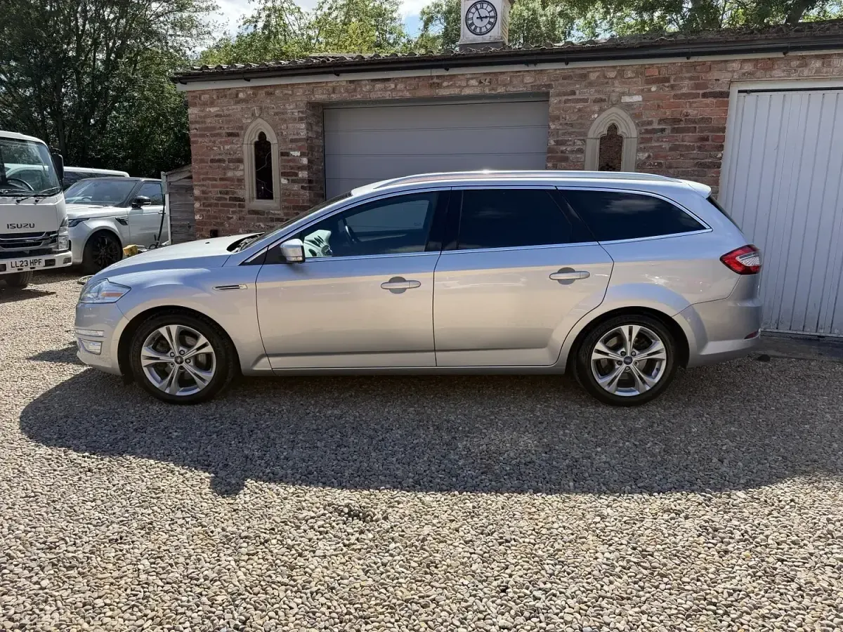 Used Ford Mondeo Business Edition 2014 Silver Estate