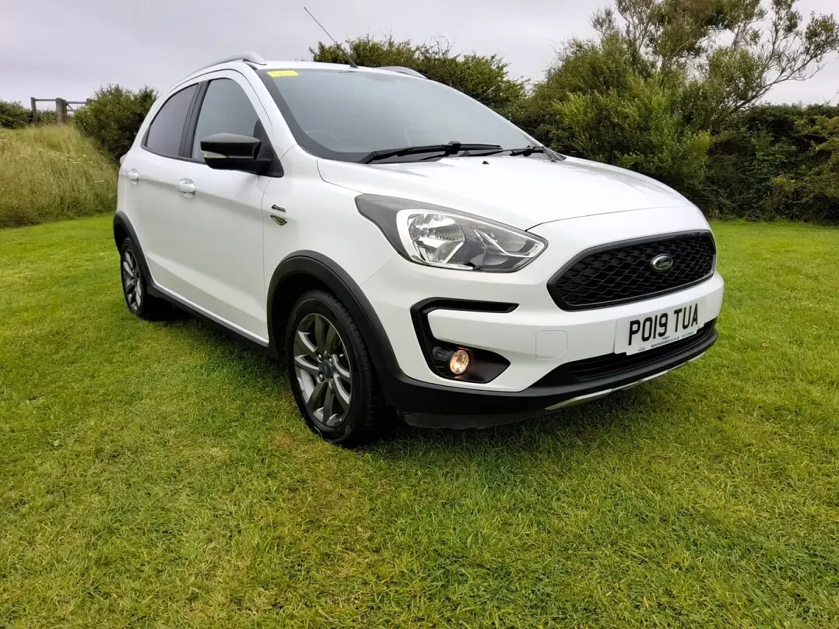 Used Ford Ka Plus Active 85 HP (62 kW) 2019 White Hatchback