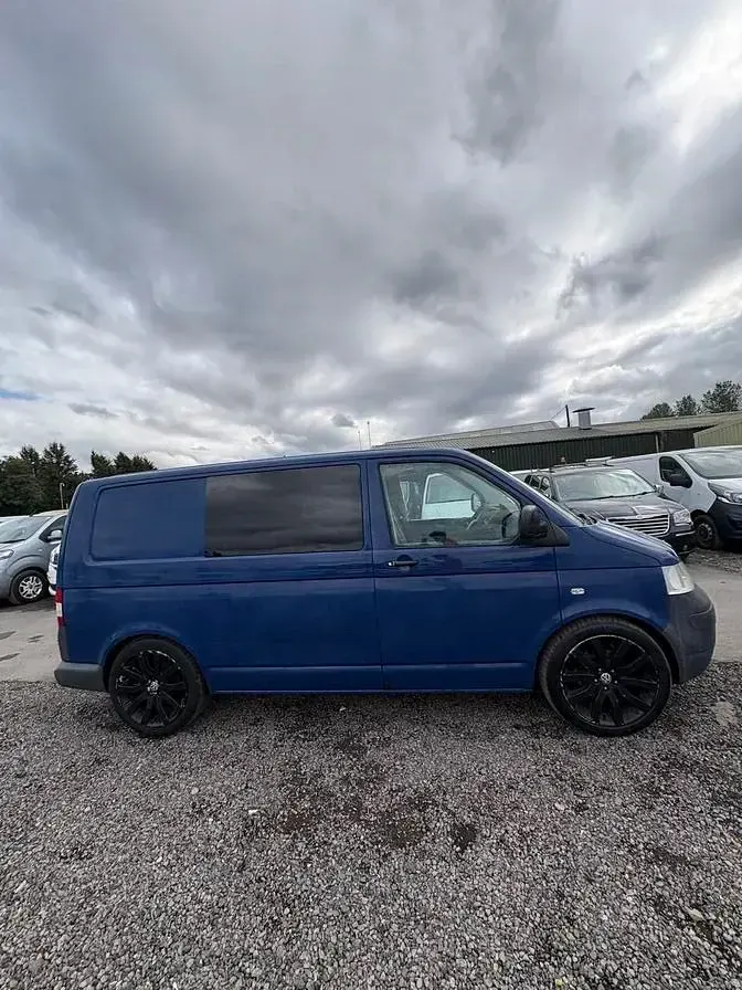 Used VW T5 102 HP (75 kW) 2006 Blue Van
