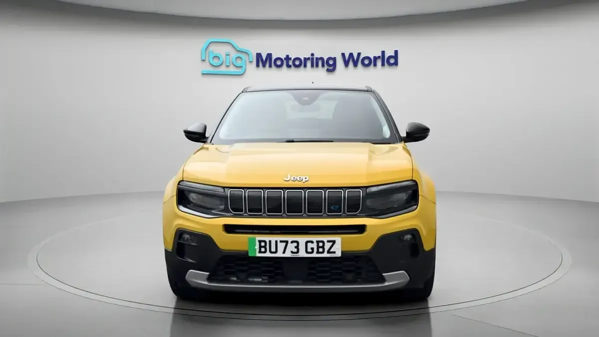 Used Jeep Avenger 114 kW (156 HP) 2024 Yellow/black SUV
