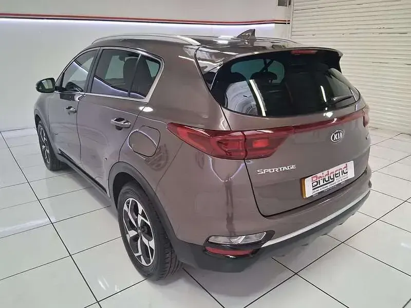 Used Kia Sportage 134 HP (98 kW) 2021 Brown SUV