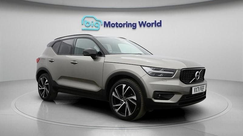 Used Volvo XC40 R-Design Pro 163 HP (119 kW) 2022 Grey SUV