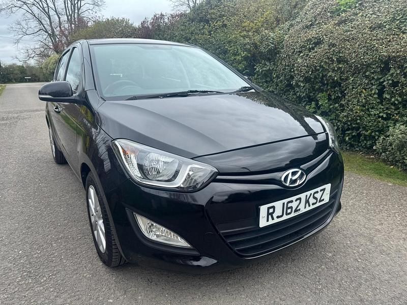 Used Hyundai i20 Active 101 HP (74 kW) 2012 Diamond Hatchback