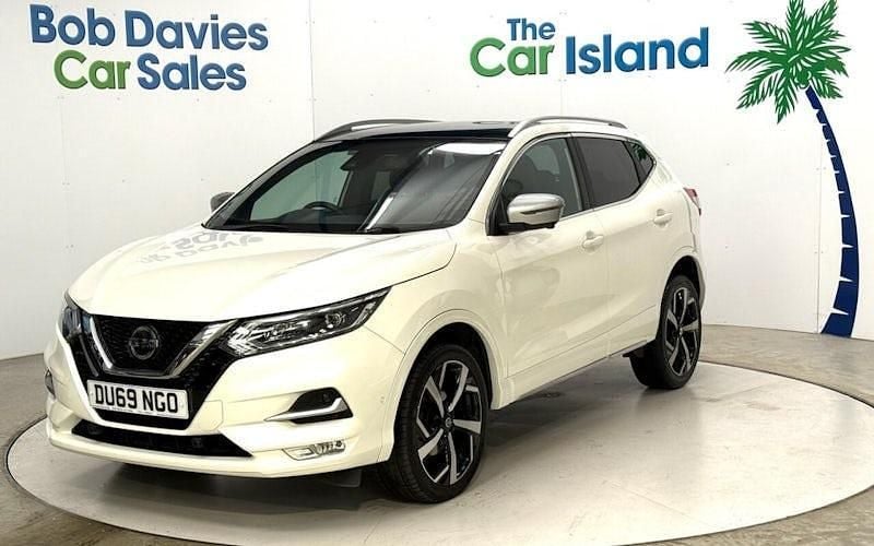 Used Nissan Qashqai S 160 HP (117 kW) 2019 White SUV