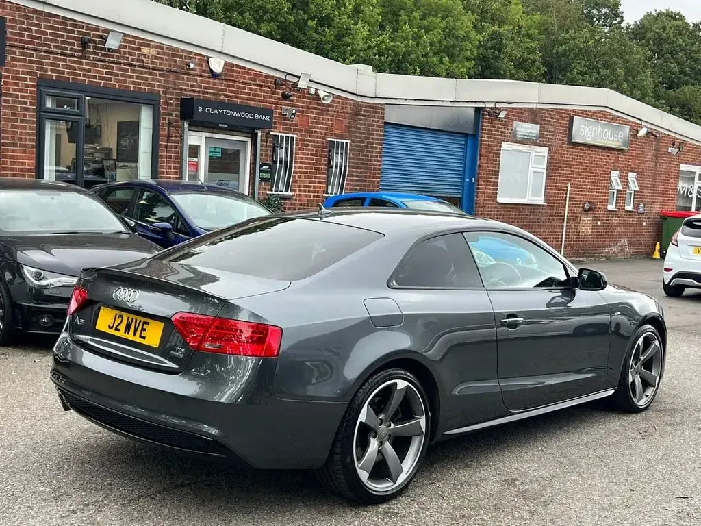 Used Audi A5 Advanced 2016 Grey Coupe