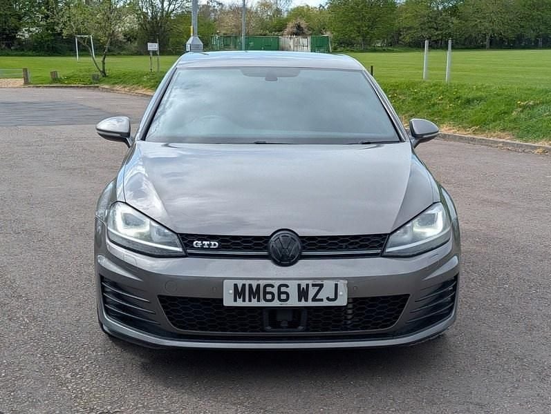 Begagnad VW Golf VII GTD 184 HK (135 kW) 2017 Grå Halvkombi