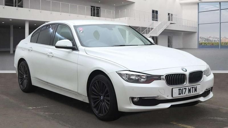 Used BMW 318 Luxury Line 2015 White Sedan
