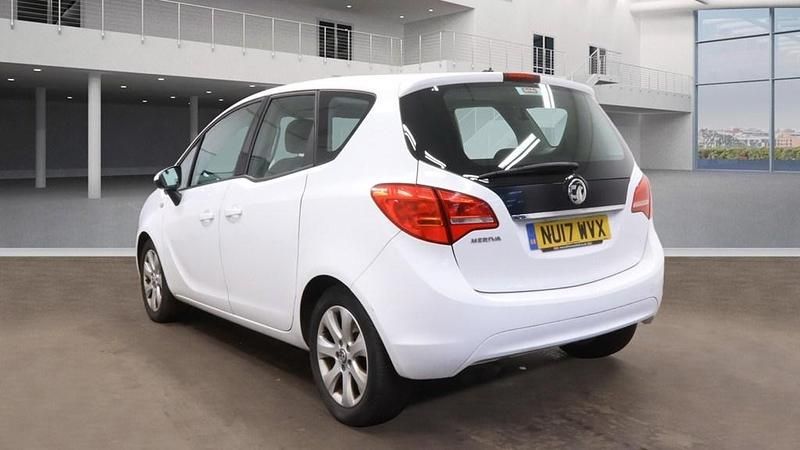 Used Vauxhall Meriva 2017 White MPV