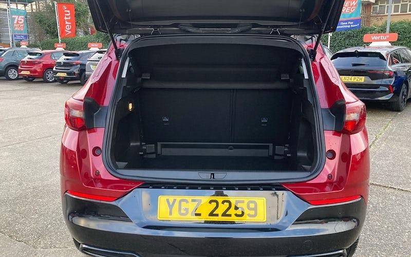 Used Vauxhall Grandland X GS Line 131 HP (96 kW) 2022 Red SUV