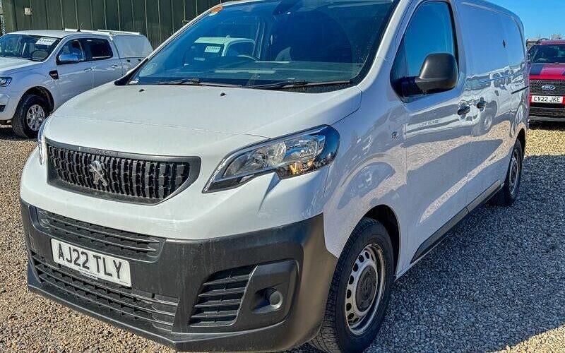 Used Peugeot Expert Premium 102 HP (75 kW) 2022 White Van