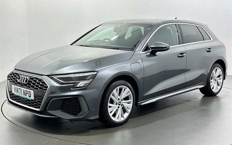 Used Audi A3 Sportback e-tron S-Line 204 HP (150 kW) 2025 Hatchback