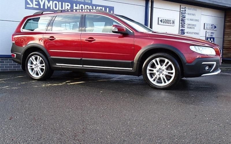 Used Volvo XC70 SE Lux 215 HP (158 kW) 2015 Estate