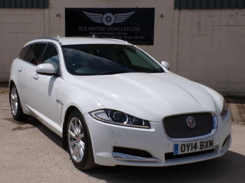 White Used 2014 Jaguar XF Premium Luxury Sedan | £6,999 (A bit pricey) - Image 1/4