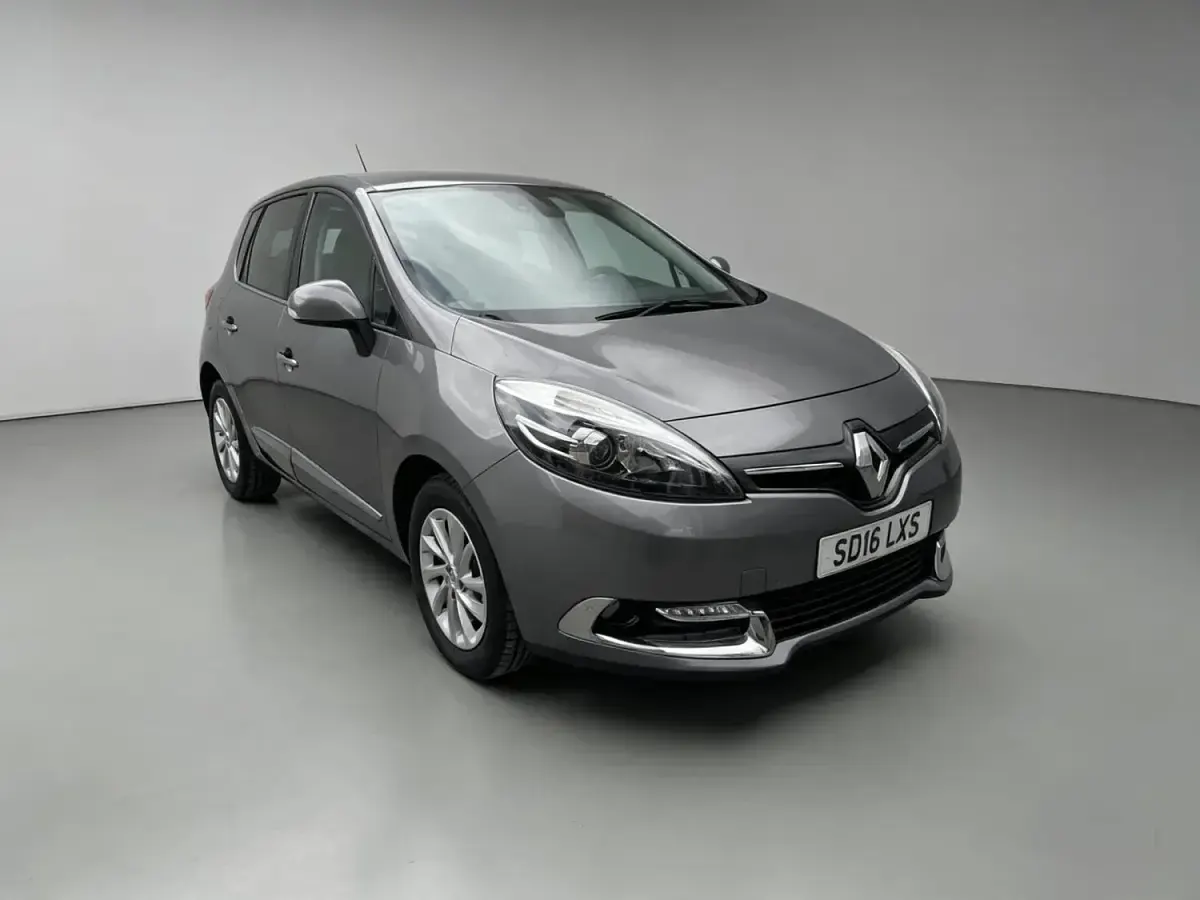Used Renault Scénic III Dynamique 110 HP (80 kW) 2016 Grey MPV