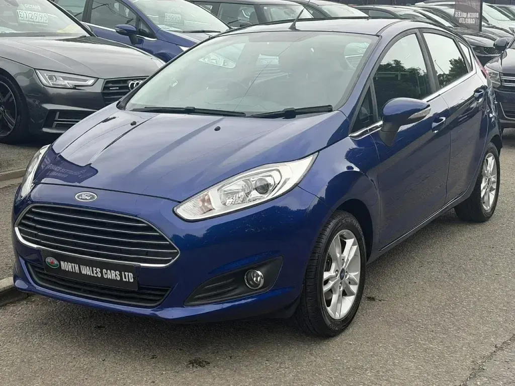 Used Ford Fiesta Zetec 2014 Blue Hatchback