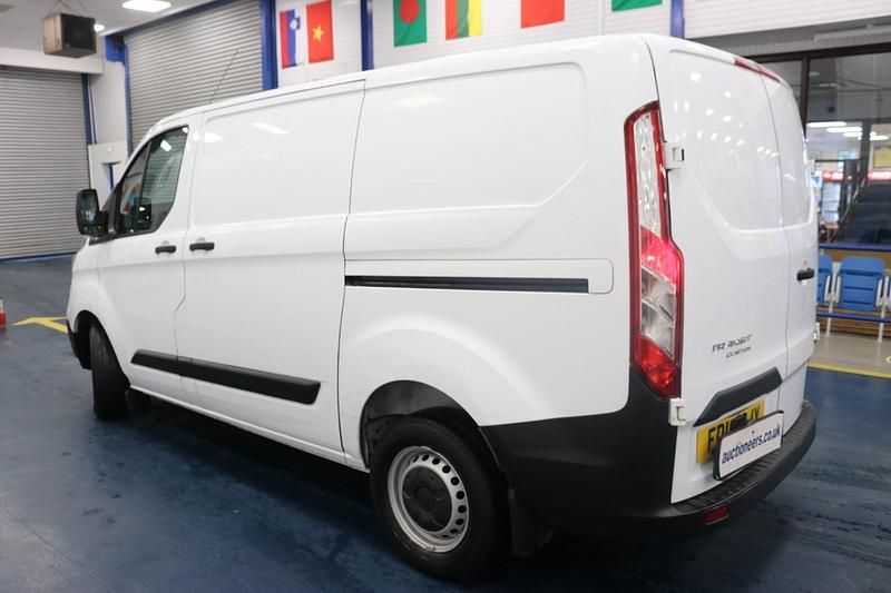 Used Ford Transit Custom 105 HP (77 kW) 2018 White Van