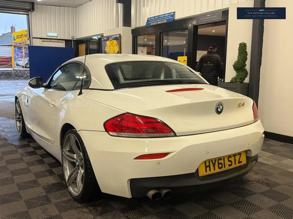 Used BMW Z4 M Sport 2011 White Cabriolet