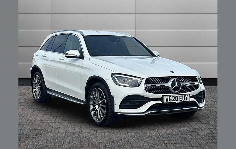 White Used 2020 Mercedes GLC300 AMG Line Premium Estate | £26,050 (Good price) - Image 1/2