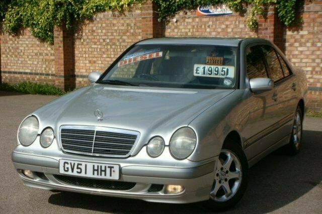 Used Mercedes E220 Classic 2001 Sedan