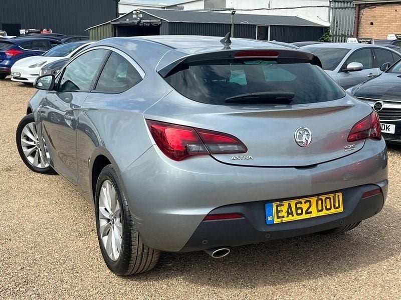 Used Vauxhall Astra GTC SRi 2012 Silver Coupe