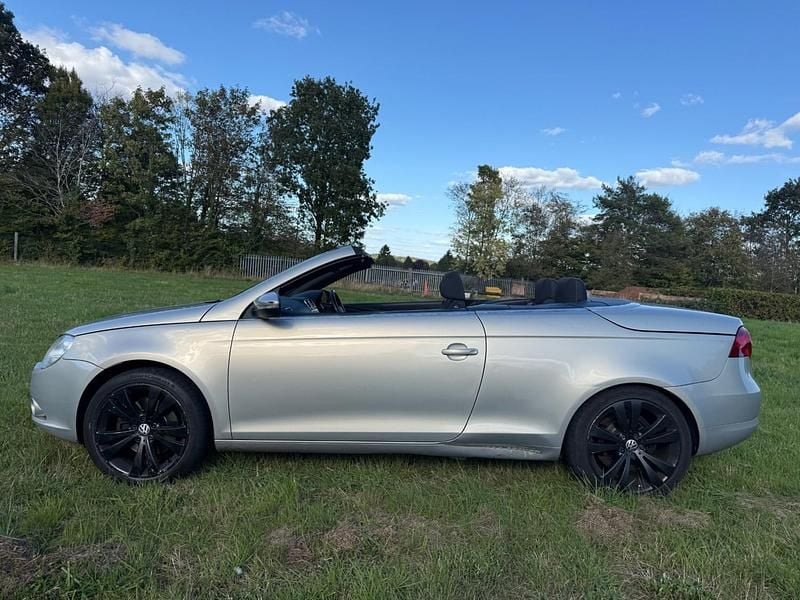 Silver Used 2010 VW Eos Sportline Cabriolet | £3,495 (A bit pricey) - Image 1/4