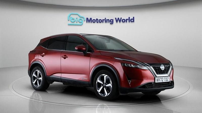 Used Nissan Qashqai N-Connecta 190 HP (139 kW) 2023 Red SUV