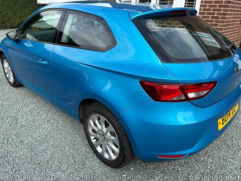 Used Seat Leon SE 105 HP (77 kW) 2014 Blue Hatchback