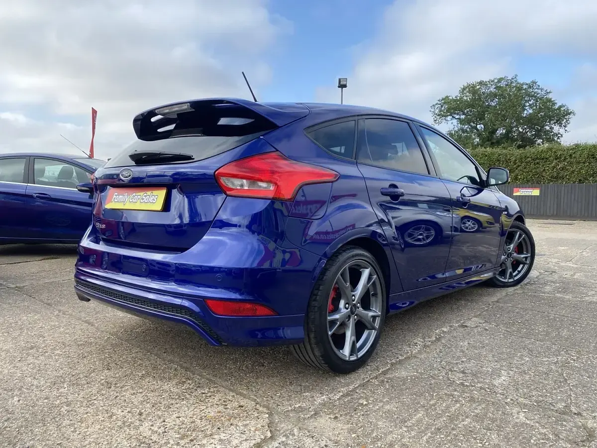 Used Ford Focus ST-Line X 2018 Blue Hatchback