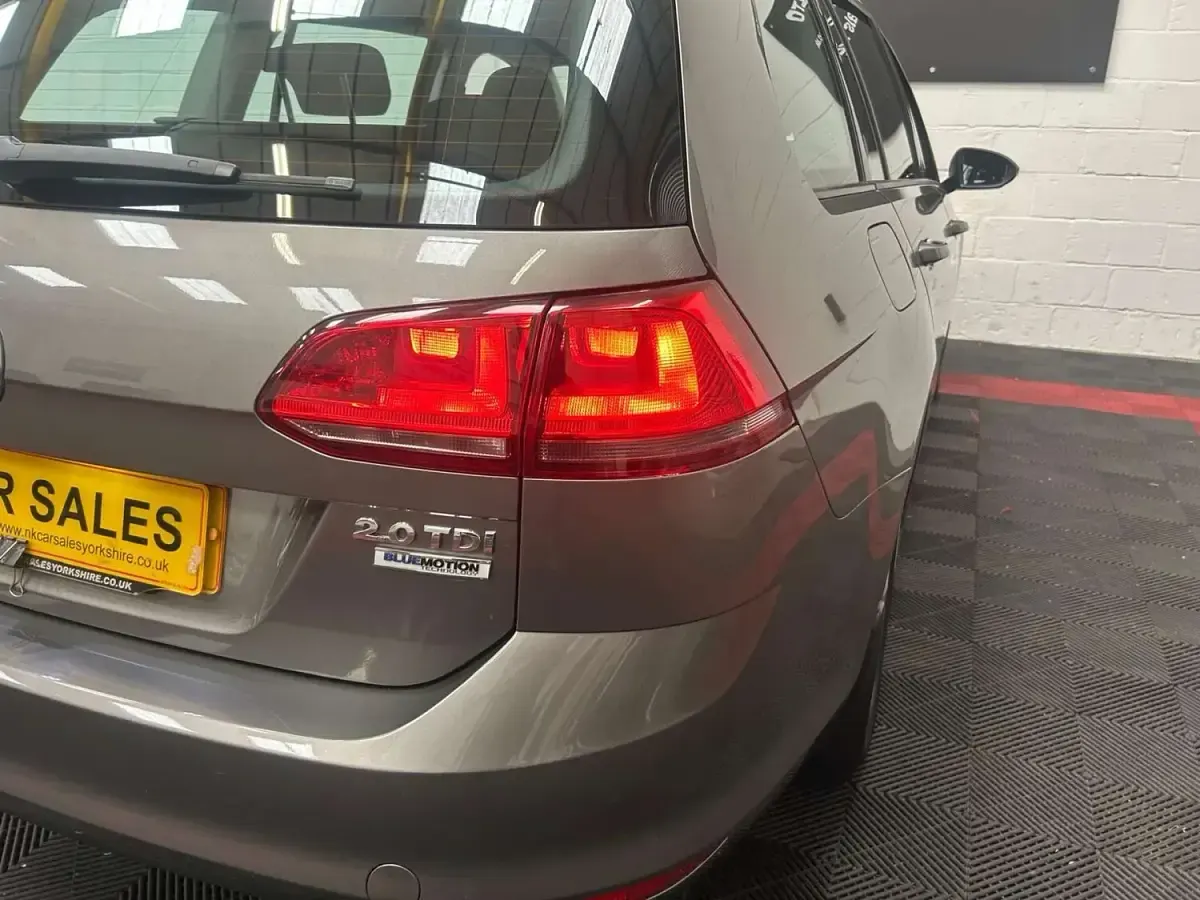Used VW Golf VII SE 147 HP (108 kW) 2016 Grey Estate