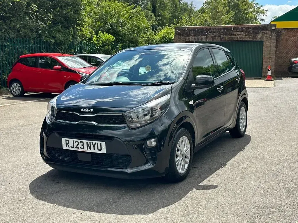 Used Kia Picanto 66 HP (48 kW) 2023 Black Hatchback