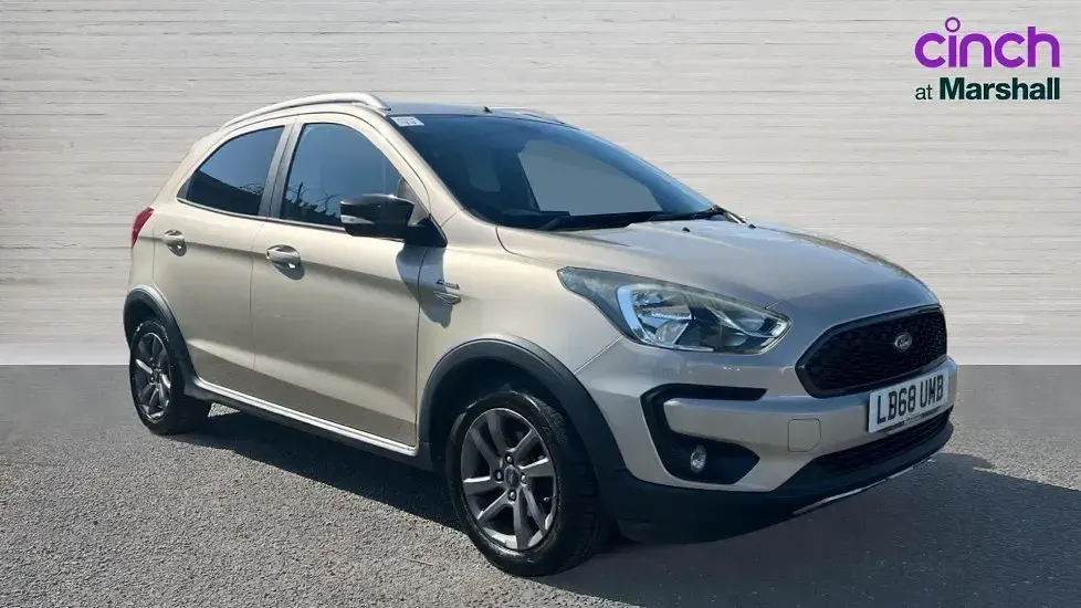 Begagnad Ford Ka Plus Active 85 HK (62 kW) 2018 Silver Halvkombi