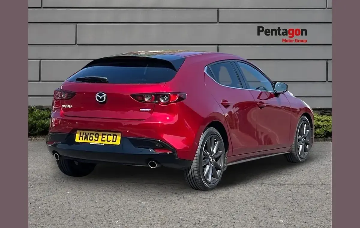 Used Mazda 3 Inclusive 120 HP (88 kW) 2019 Red Hatchback