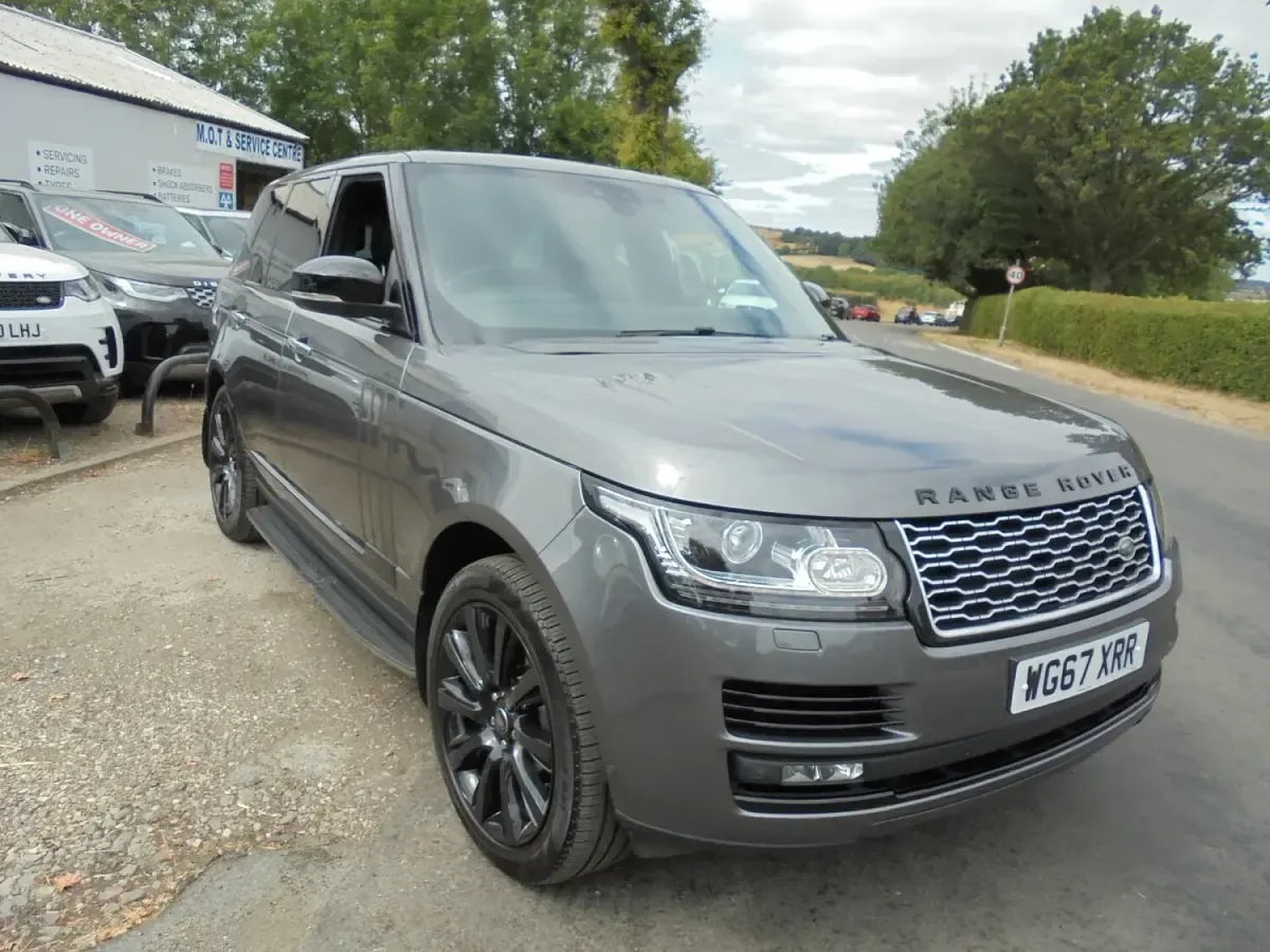 Used Land Rover Range Rover Vogue SE 2018 Grey SUV