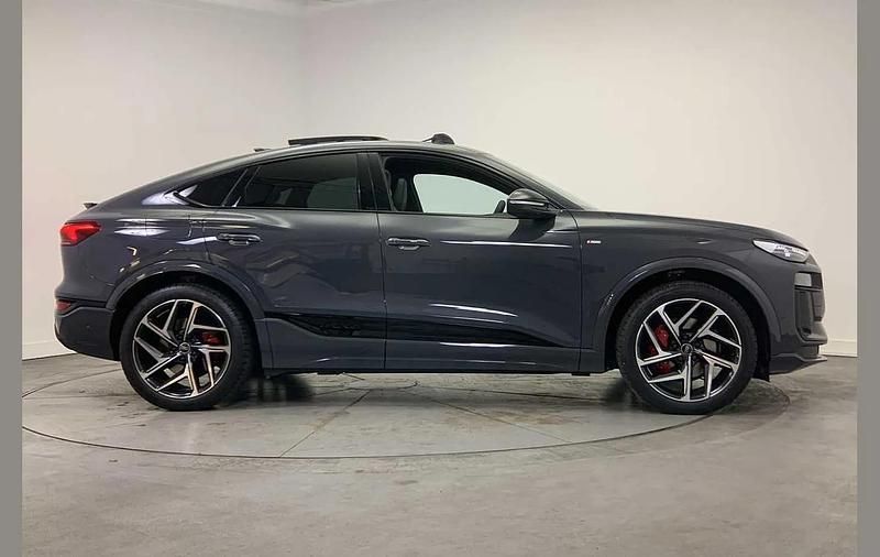 Used Audi Q6 e-tron Advanced 284 kW (387 HP) 2025 Grey SUV