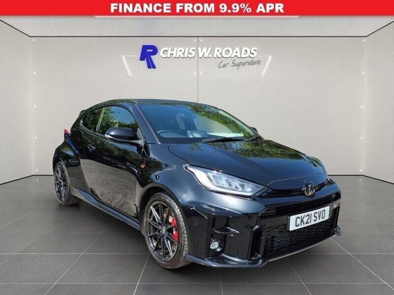 Black Used 2021 Toyota Yaris Hatchback | £28,000 (Fair price) - Image 1/3