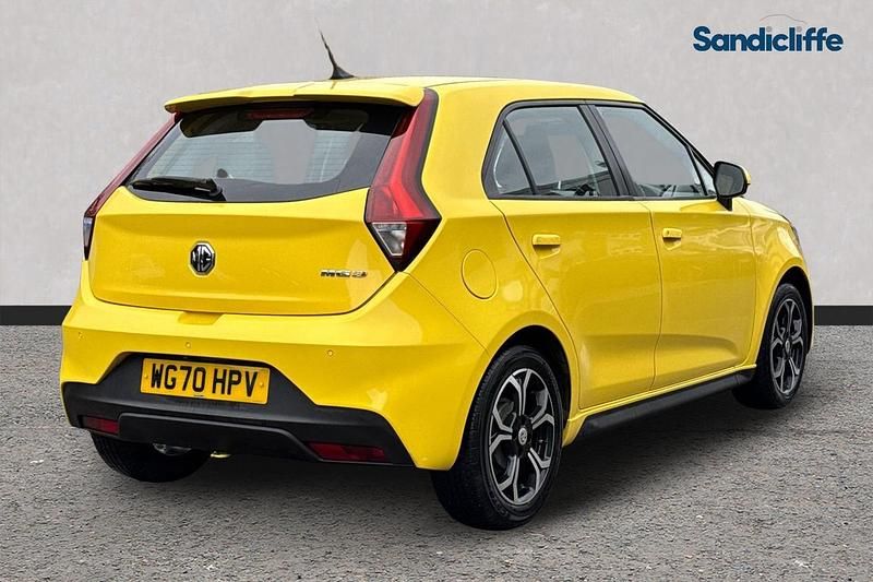 Used MG MG3 Exclusive 106 HP (77 kW) 2020 Solid  hello yellow Hatchback
