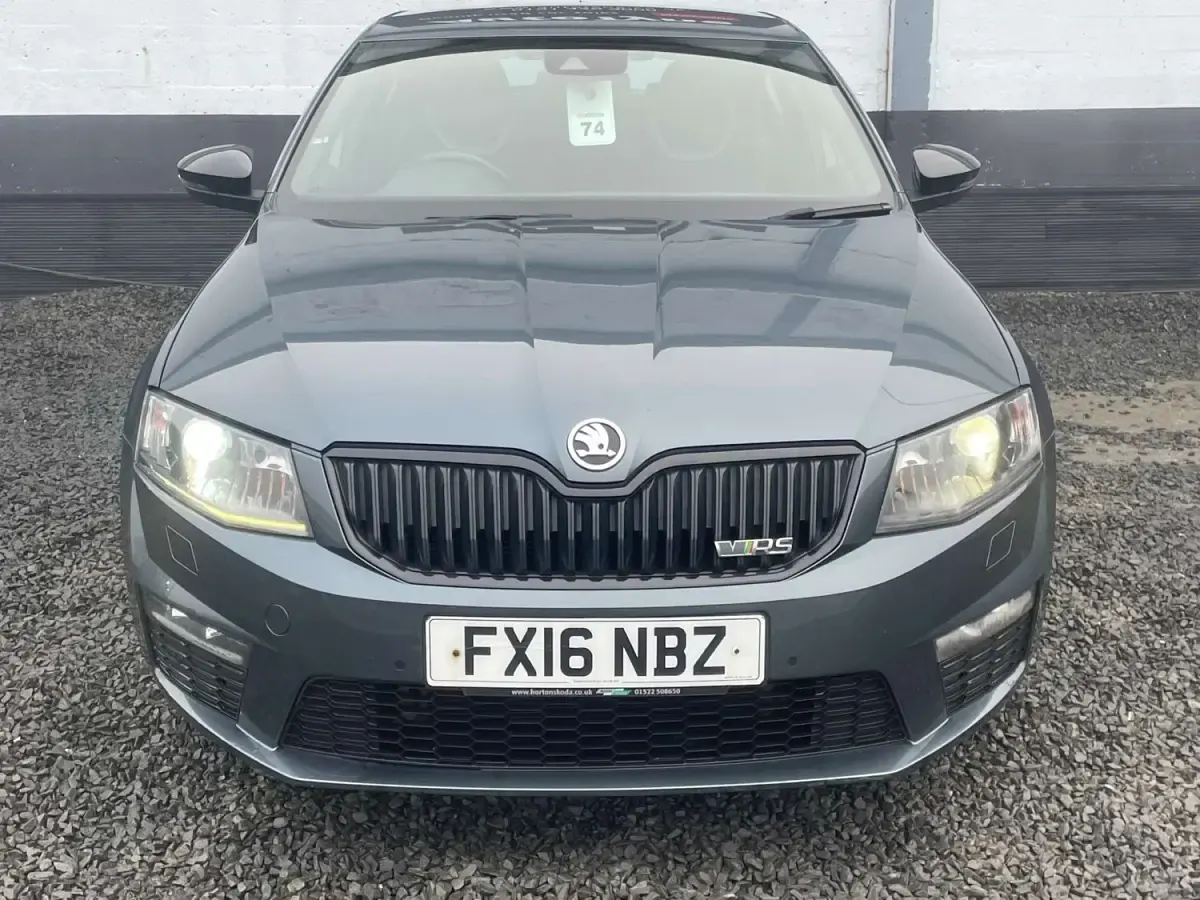 Używany Skoda Octavia vRS 2016 Szary Hatchback