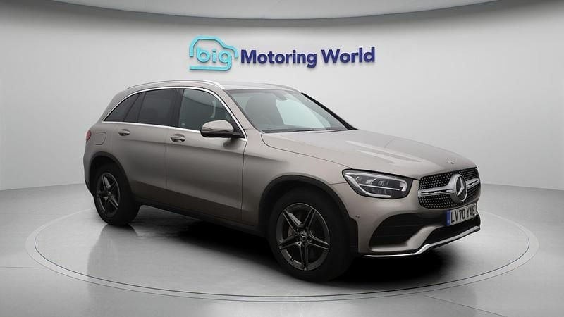 Silver Used 2020 Mercedes GLC220 AMG line Estate | £26,000 (Fair price) - Image 1/4