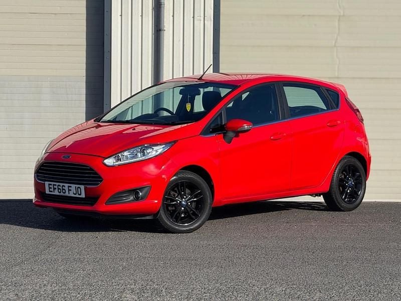 Used Ford Fiesta Zetec 2017 Red Hatchback
