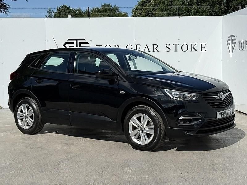 Black Used 2019 Vauxhall Grandland X SUV | £8,295 (Good price) - Image 1/4
