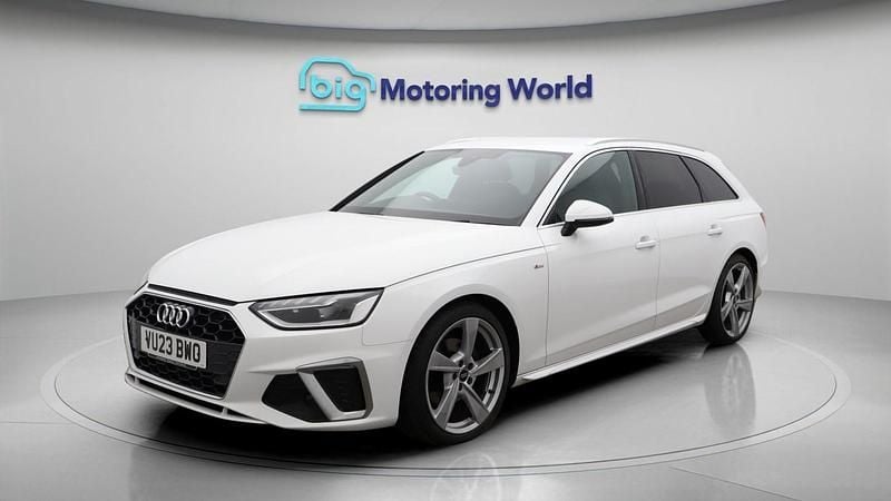 Used Audi A4 S-Line 150 HP (110 kW) 2023 White Estate