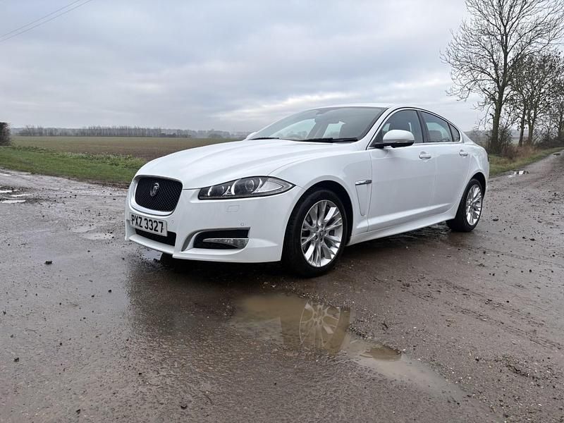 Used Jaguar XF 2012 White Sedan